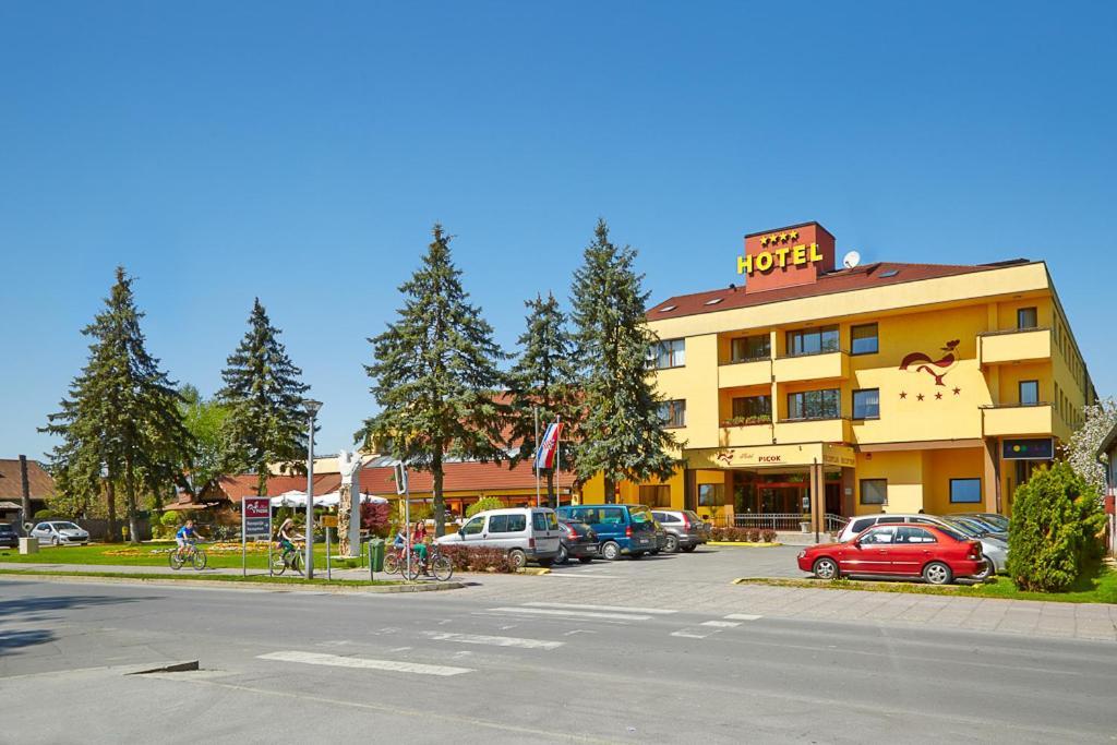 Hotel Picok Thurdevac Екстер'єр фото