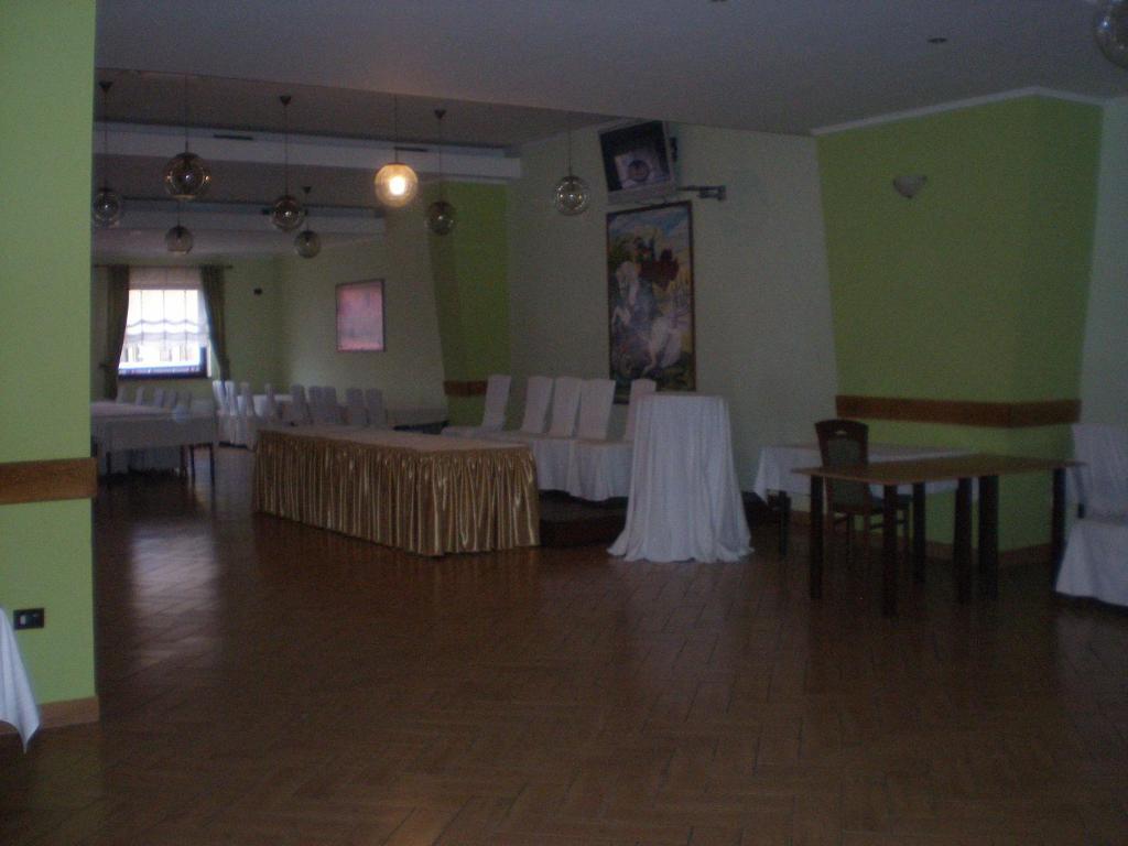 Hotel Picok Thurdevac Екстер'єр фото